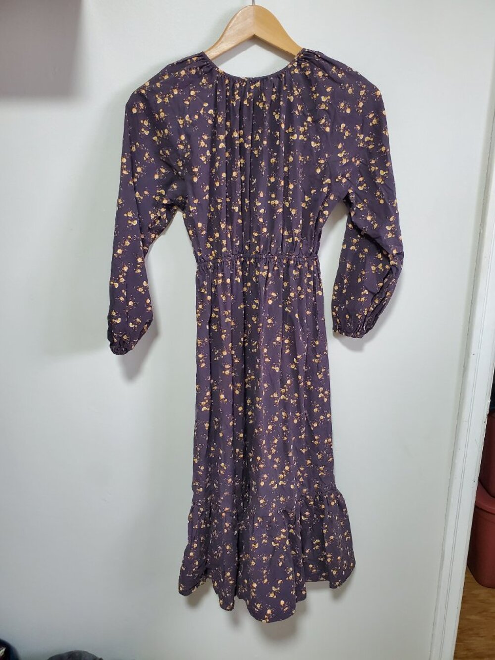 RAILS Sal Midi Dress Dark Romantic Floral XS 3/4 Puff Sleeve Ruffle Clasp Neck - Picture 9 of 16